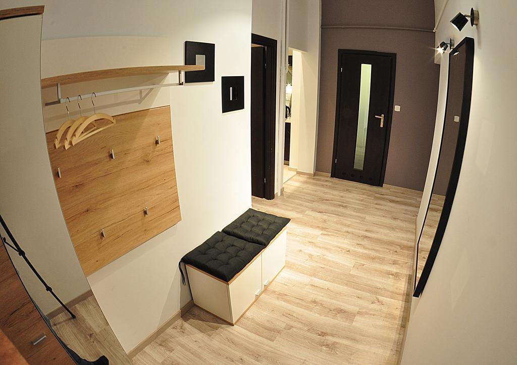 Long Street Apartment *